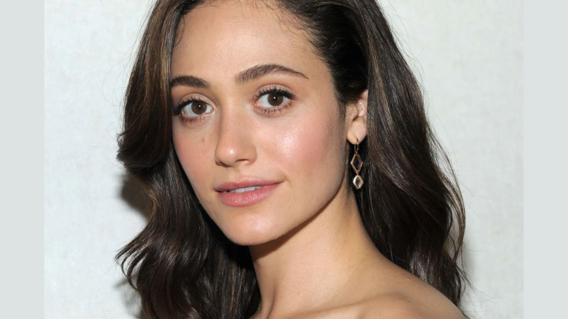 New York Film Academy Nyfa Welcomes Actress And Producer Of “angelyne” Emmy Rossum Nyfa